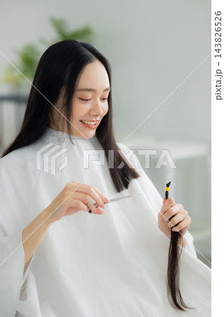 ヘアドネーション 143826526