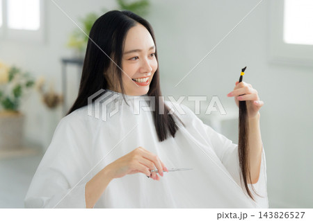 ヘアドネーション 143826527