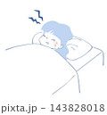 横になると頭が痛い女性のイラスト 143828018