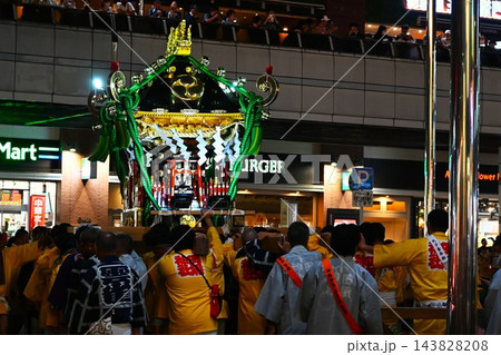 田無駅前の竜神神輿　東京 143828208