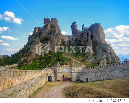 Belogradchik cliff rocks Belogradchik cliff rocks 143829742