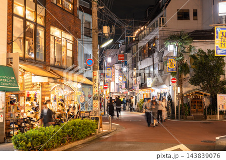 下北沢・夜のストリート 下北沢・夜のストリート 143839076