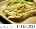 香ばしく焼き上げたナス 143841534