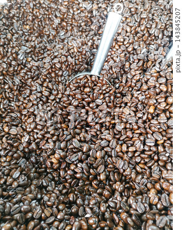 Roasted coffee beans Roasted coffee beans 143845207