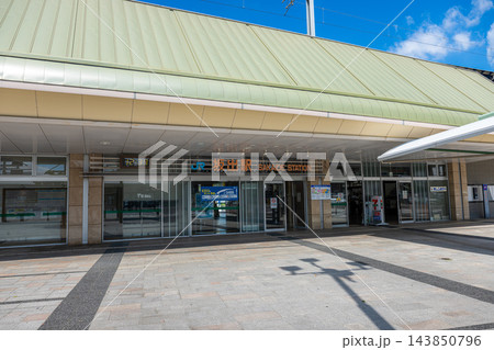 JR四国予讃線 坂出駅南口 【香川県坂出市】 JR四国予讃線 坂出駅南口 【香川県坂出市】 143850796