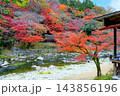 紅葉のある風景 143856196