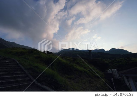 活火山の観光地 活火山の観光地 143870158