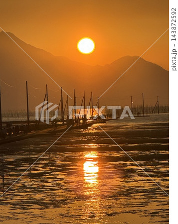 海辺の夕日 海辺の夕日 143872592