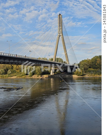 Warsaw, Poland - October 5, 2026: Vertical River View of Swietokrzyski Bridge in Warsaw 143881843