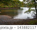 秋の蔵王スキー場にある鴫の谷地沼の寂しい風景 143882117