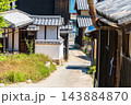 【重要伝統的建造物群保存地区】笠島　初夏の風景　路地と笠島港　香川県丸亀市本島 143884870