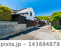 【重要伝統的建造物群保存地区】笠島　初夏のマッチョ通りの風景4　香川県丸亀市本島 143884878