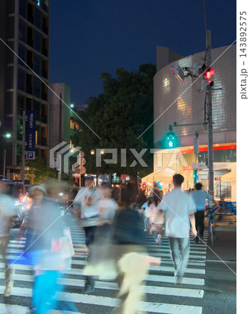 賑わう秋の広尾 都市景観(2026年10月) 賑わう秋の広尾 都市景観(2026年10月) 143892575