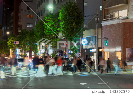 賑わう秋の広尾 都市景観(2026年10月) 賑わう秋の広尾 都市景観(2026年10月) 143892579