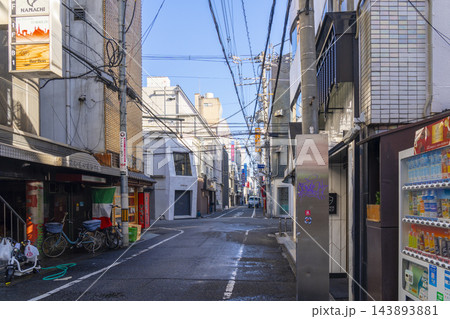 大阪ミナミ 朝の宗右衛門町 大阪ミナミ 朝の宗右衛門町 143893881