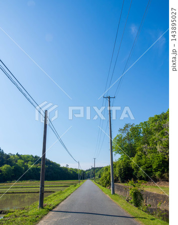 田舎の長閑な田舎風景 田舎の長閑な田舎風景 143895027