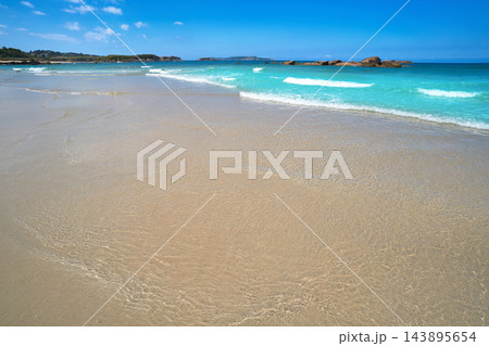 Espineiro Lanzada beach in Pontevedra of Galicia 143895654