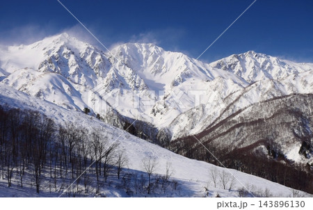 八方尾根から望む白馬の峰々 八方尾根から望む白馬の峰々 143896130