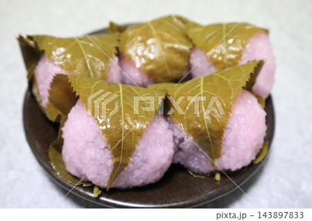 桜餅のクローズアップ 桜餅のクローズアップ 143897833