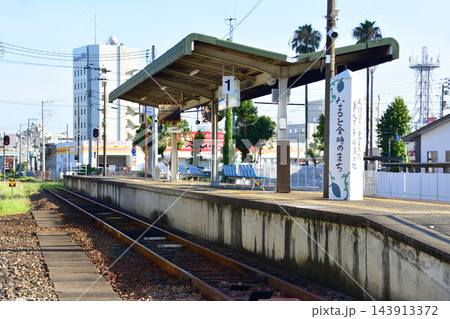 JR四国鳴門線鳴門駅の風景（2024年夏） 143913372