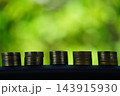 積み上げた金貨、ビジネスイメージ、貯金するイメージ 143915930