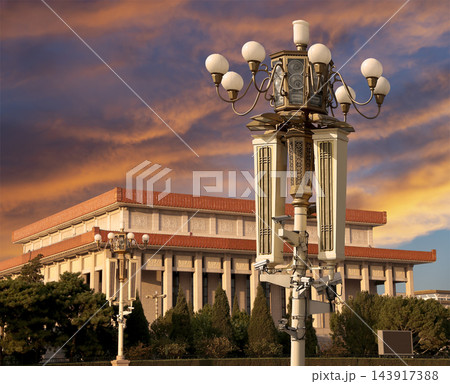 Mausoleum of Mao Zedong and street lamp (against the sunset), Tiananmen Square, Beijing, China Mausoleum of Mao Zedong and street lamp (against the sunset), Tiananmen Square, Beijing, China 143917388