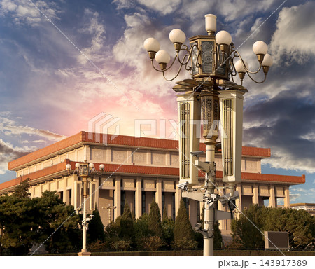 Mausoleum of Mao Zedong and street lamp (against the sunset), Tiananmen Square, Beijing, China Mausoleum of Mao Zedong and street lamp (against the sunset), Tiananmen Square, Beijing, China 143917389