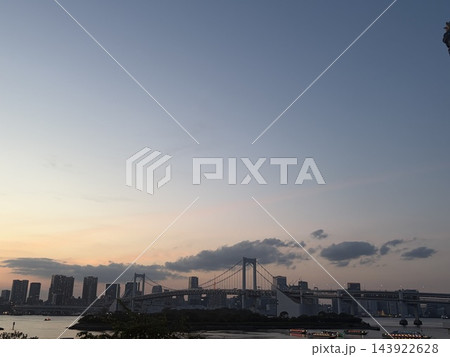 ブルーアワーの空 ブルーアワーの空 143922628