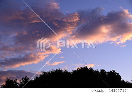 朝焼けするの雲 朝焼けするの雲 143937194