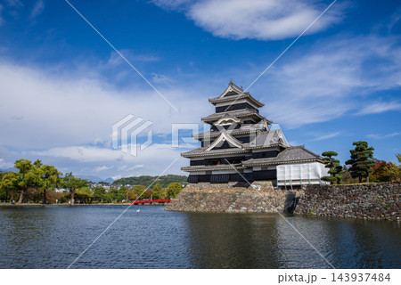 国宝 松本城　《長野県 松本市》 143937484