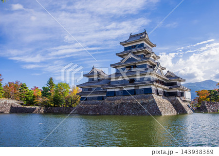 国宝 松本城　《長野県 松本市》 143938389