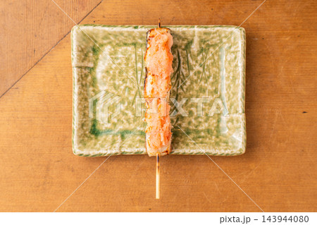 香ばしく焼き上げられたお香ばしく焼き上げられたお酒が進む「鰻の串焼き（酒が進む「鰻の串焼き（鰻串）」 143944080