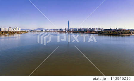 View of the Han River in Seoul 143946216