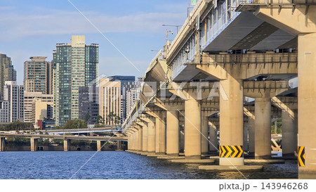 View of the Han River in Seoul View of the Han River in Seoul 143946268