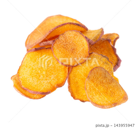 Crispy roasted sweet potato chips with sea salt, isolated on white background. Healthy and crunchy natural vegetable snack. Clipping path. Crispy roasted sweet potato chips with sea salt, isolated on white background. Healthy and crunchy natural vegetable snack. Clipping path. 143955947
