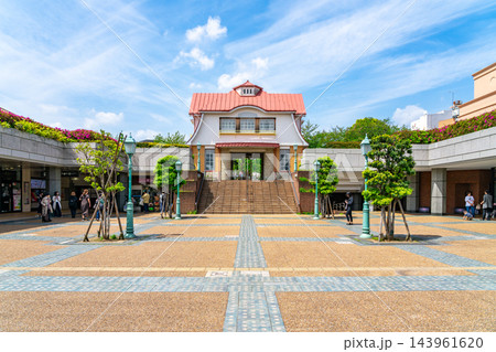 【東京都】絵本の世界のような駅舎が素敵な田園調布駅 【東京都】絵本の世界のような駅舎が素敵な田園調布駅 143961620
