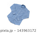 水色のメンズ長袖シャツ 143963172