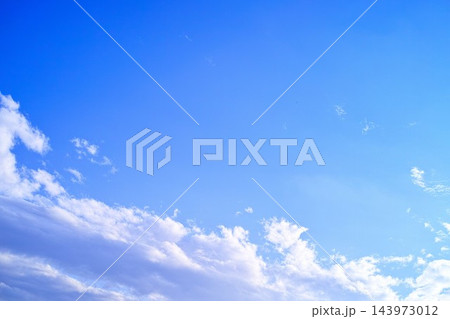 青空と雲イメージ 143973012