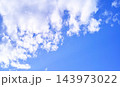 青空と雲イメージ 143973022