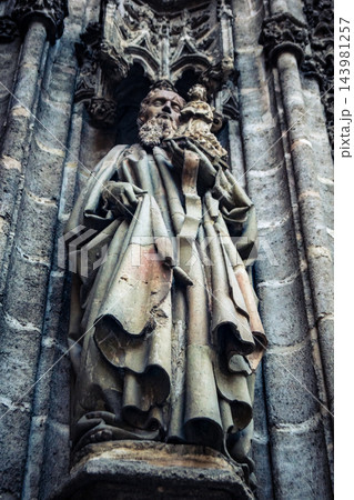Seville Cathedral: A Vital Economic Driver of Tourism Seville Cathedral: A Vital Economic Driver of Tourism 143981257