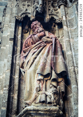 Seville Cathedral: A Vital Economic Driver of Tourism Seville Cathedral: A Vital Economic Driver of Tourism 143981259