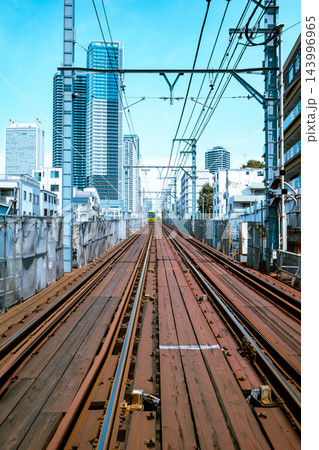 東京 南池袋 地下工事中の都電荒川線とタワーマンション 2026.07 b-4 ライトトーン 東京 南池袋 地下工事中の都電荒川線とタワーマンション 2026.07 b-4 ライトトーン 143996965