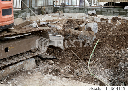 解体工事の現場 解体工事の現場 144014146