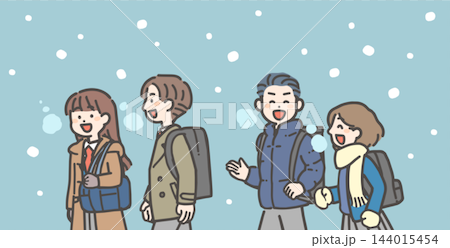 冬天,四名中學生和高中生(兩男兩女)並肩走在雪地裡(有背景,上半身鏡頭)。 冬天,四名中學生和高中生(兩男兩女)並肩走在雪地裡(有背景,上半身鏡頭)。 144015454