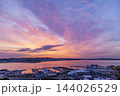 湘南江の島  展望台から見た鎌倉方面の朝焼け空と湘南港 144026529