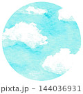 手描きの水彩フレーム素材　青空　丸 144036931