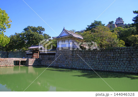 丸亀城・大手二の門(香川県・丸亀市) 丸亀城・大手二の門(香川県・丸亀市) 144046328