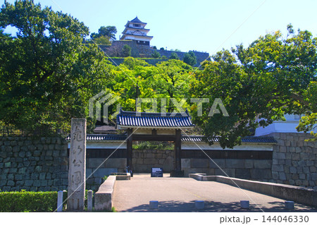 丸亀城・大手二の門(香川県・丸亀市) 丸亀城・大手二の門(香川県・丸亀市) 144046330