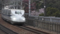 カーブを走る山陽新幹線 39540745