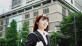 ビジネス街を歩くフレッシュな女性 41396640